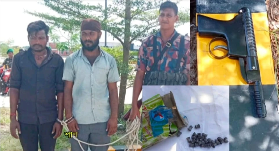 বেনাপোল ভারতীয় ট্রাকে এয়ারগান পিস্তল সহ দুই ভারতীয় নাগরিক আটক