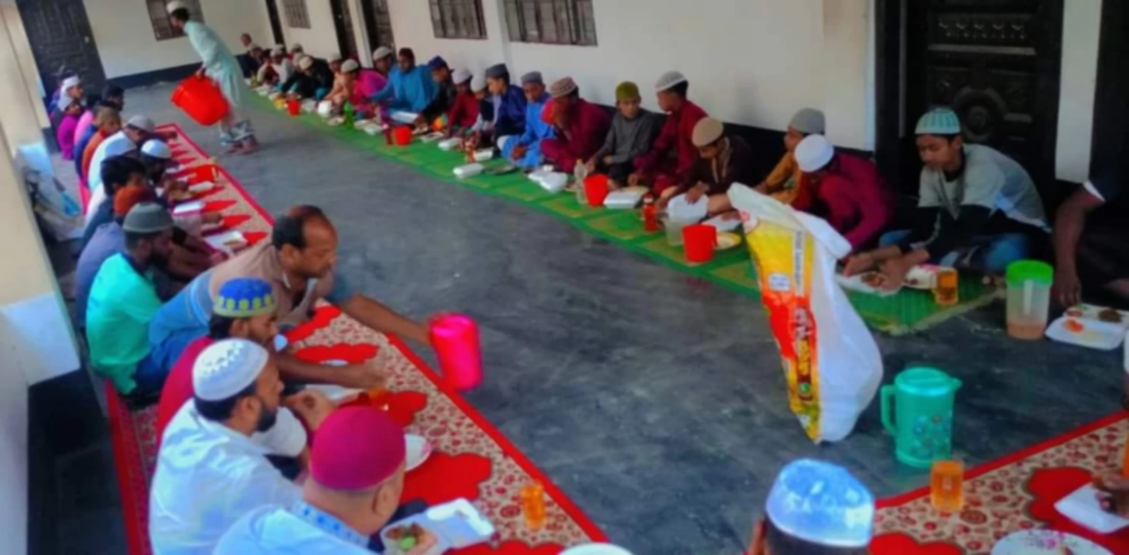 সাংবাদিক কবিরের মানবিক উদ্যোগ
