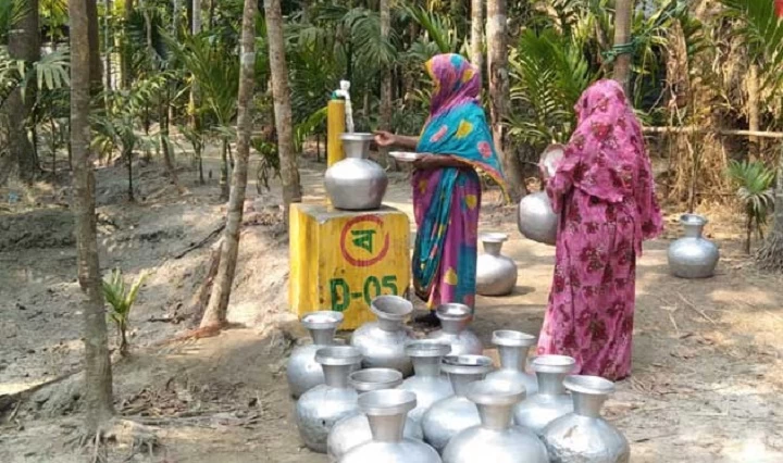 পানির দেশেই এখন বিশুদ্ধ পানির অভাব