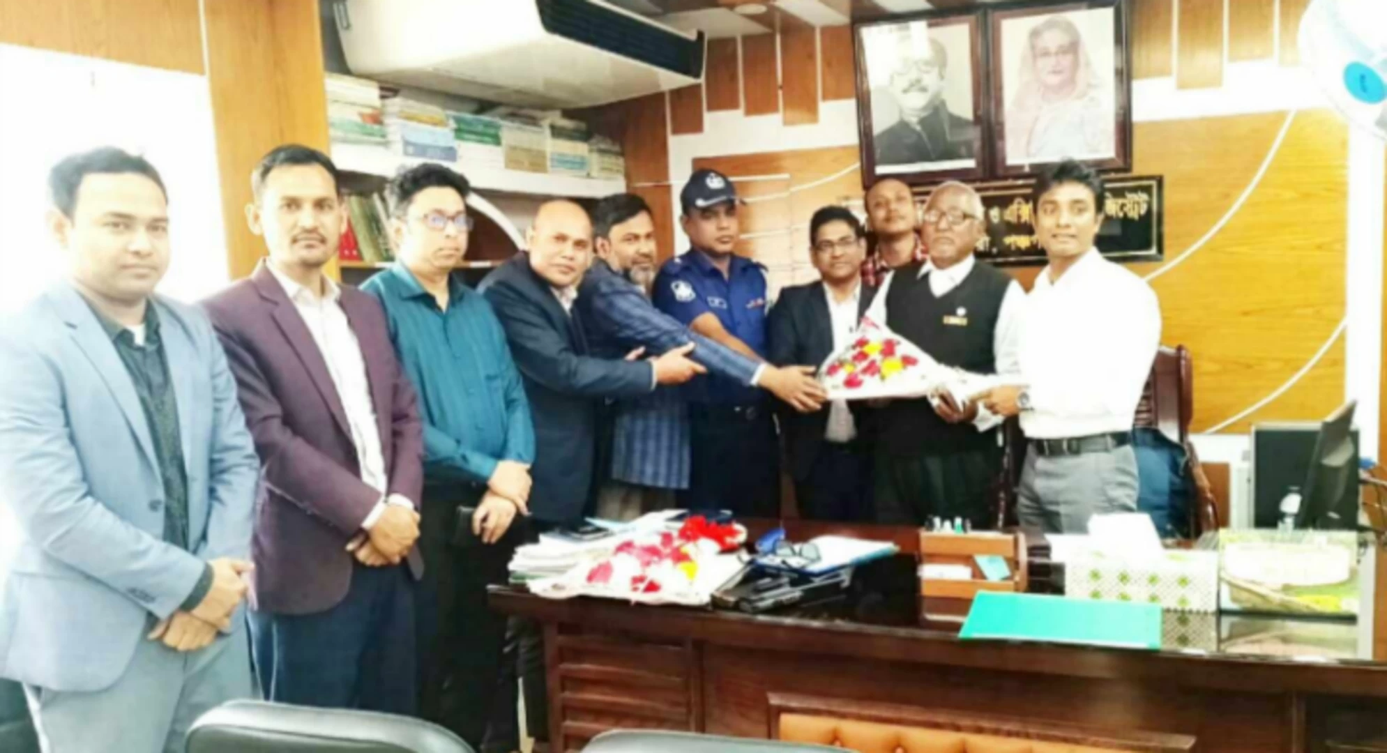 পঞ্চগড়ে চাচার ঋণ পরিশোধ করলেন বীর মুক্তিযোদ্ধা