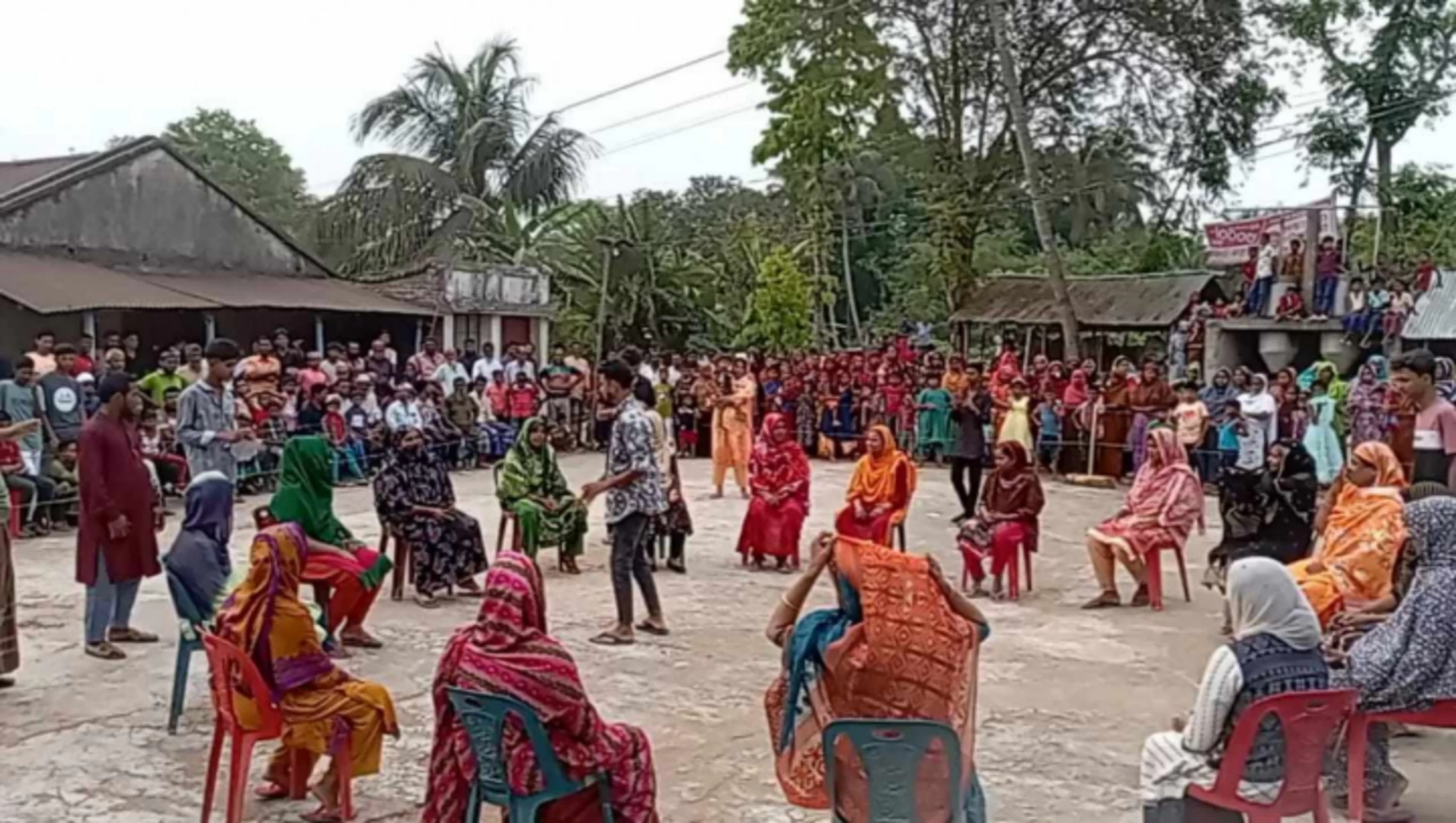 আশাশুনিতে হাড়ি ভাঙ্গা খেলা