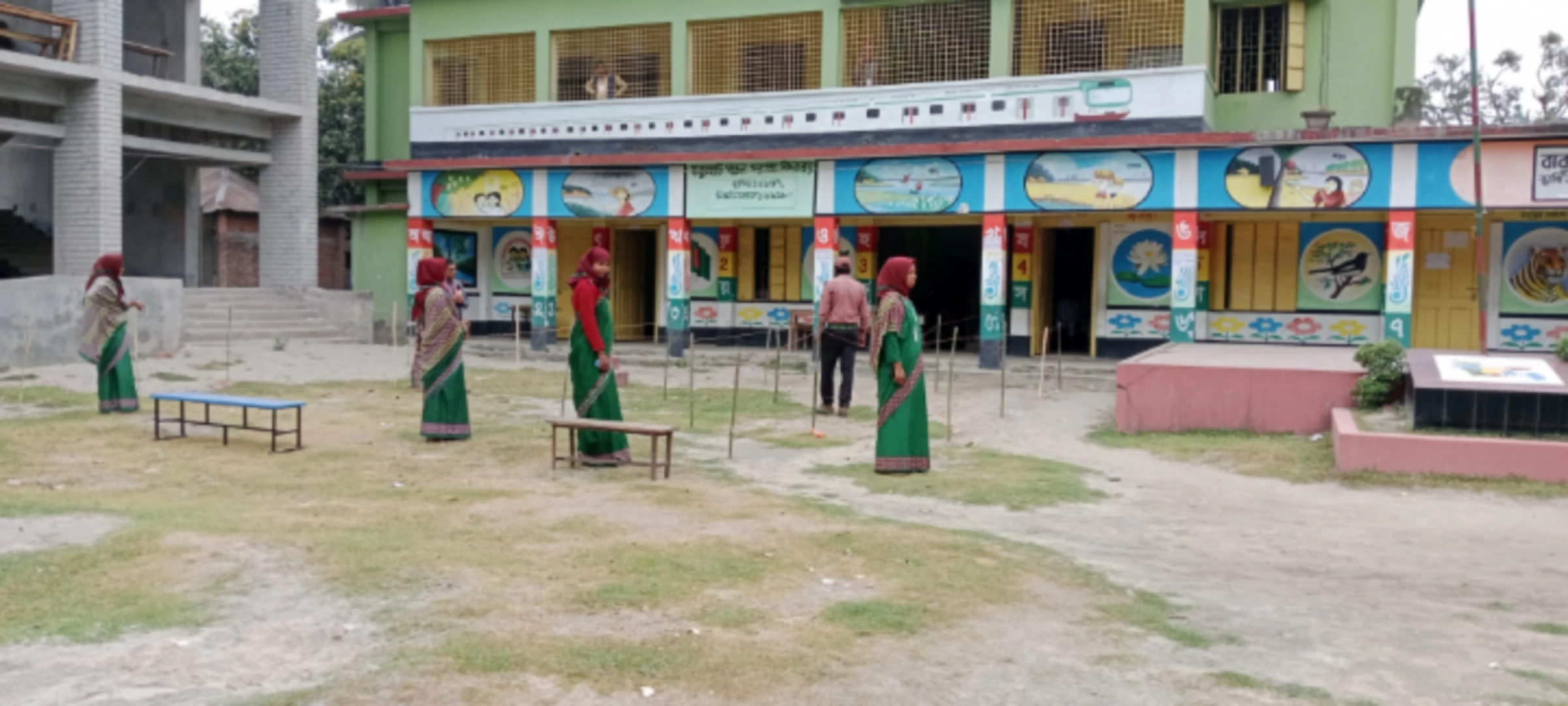 ভোটার যেন সোনার হরিণ