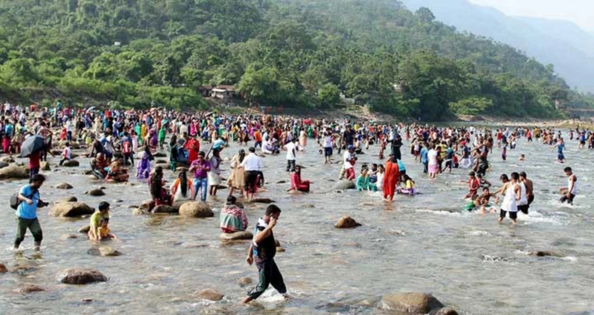 বন্যায় সিলেটের সব পর্যটনকেন্দ্র বন্ধ ঘোষণা