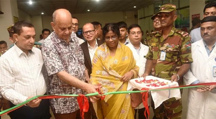 সরকারি হাসপাতালের উদ্দেশ্য হচ্ছে সেবা দেওয়া: স্বাস্থ্যমন্ত্রী