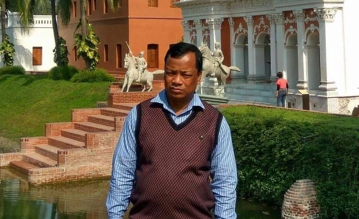 ৫ বছরেও মায়ের খোঁজ নেয়নি প্রশ্নফাঁসে গ্রেপ্তার প্রিয়নাথ