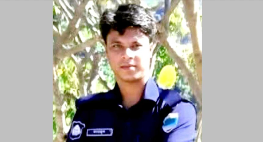 জুলাই গণঅভ্যুত্থান’ নিয়ে কটূক্তি করায় কনস্টেবলকে বরখাস্ত