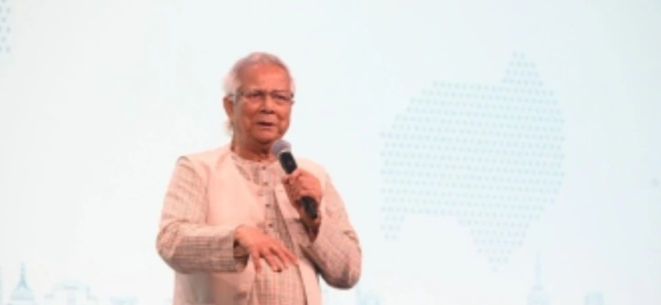 গ্যালারিতে বসে দেখার দিন শেষ, আমরা এখন নিজে খেলব: প্রধান উপদেষ্টা